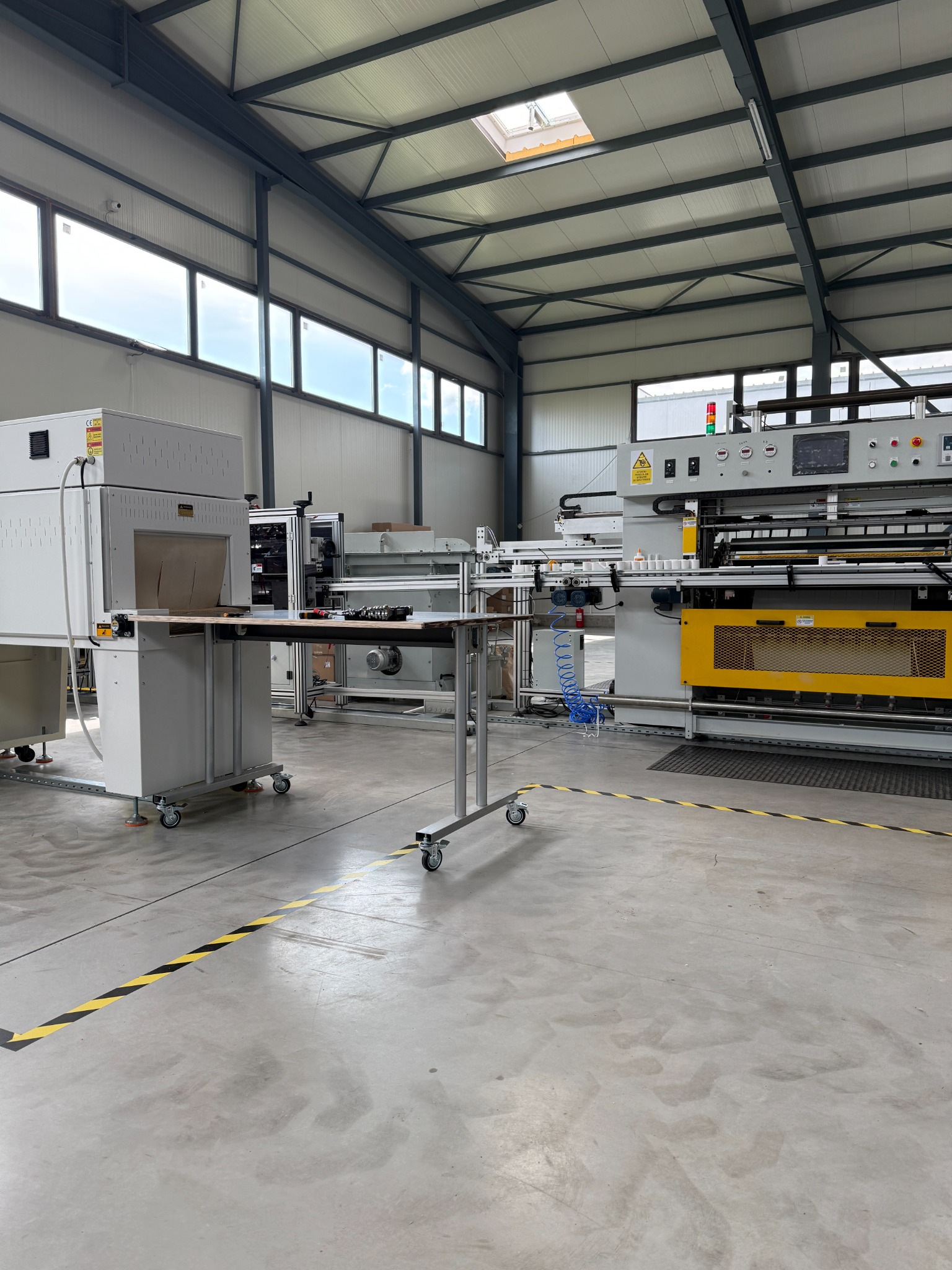 Workstation and process area