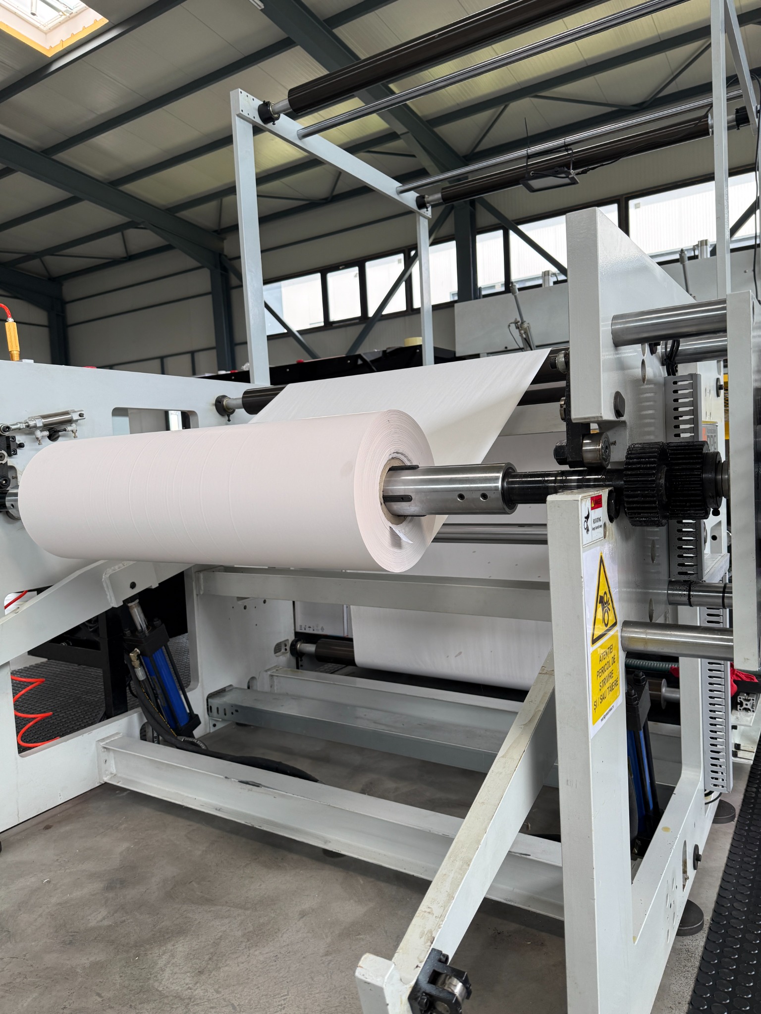 Jumbo roll mounted on line